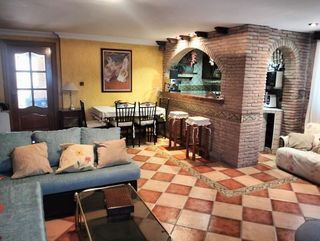 Chalet en venta en Cúllar Vega