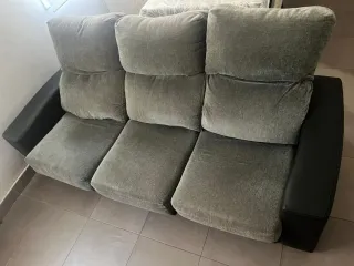 Sofá 3 plazas  tela gris 