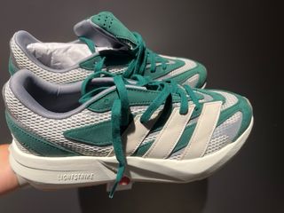 Zapatillas Adidas Running Beige y Verde