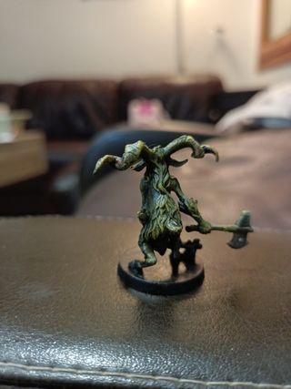 Miniatura Demonio Cabra con Hacha