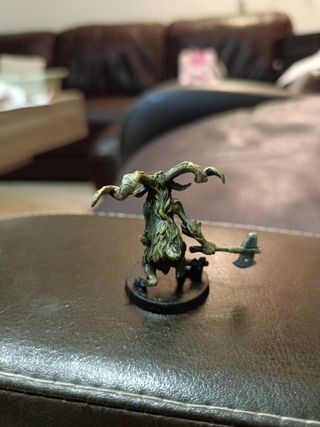 Miniatura Demonio Cabra con Hacha