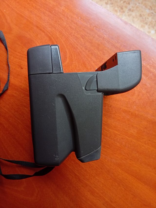 Cámara insta Polaroid 636 Close Up + cartucho ByN