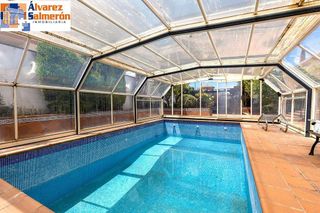 Chalet en venta en Ogíjares
