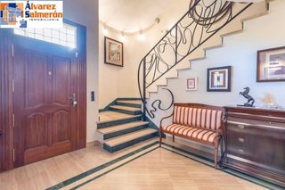Chalet en venta en Ogíjares