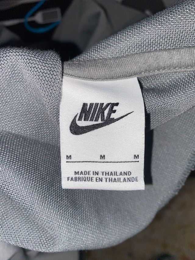 Sudadera Nike Gris y Blanca Talla M