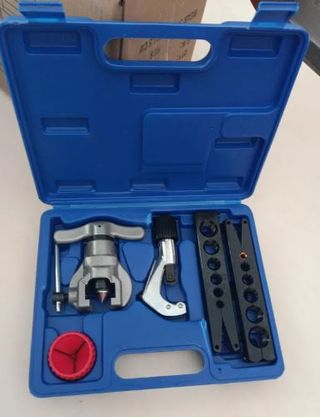 Kit tagliatubi 6-28mm + accessori