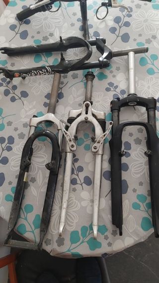 Horquillas y manillar de bicicleta