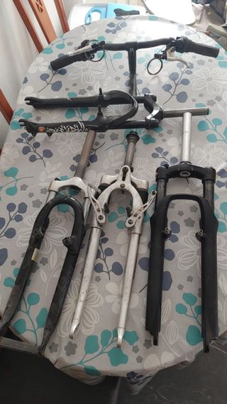Horquillas y manillar de bicicleta