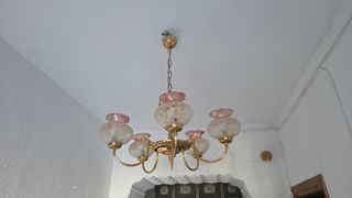 Lámpara colgante dorada y rosa vintage