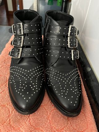 Botines It to me piel tachuelas hebillas 