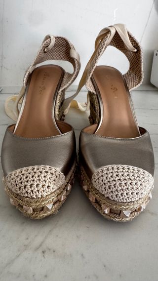Alpargatas cuña Napa bronce. Talla real 39