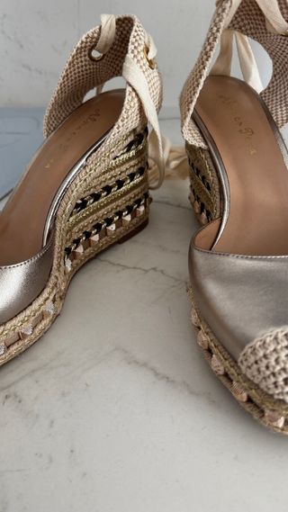 Alpargatas cuña Napa bronce. Talla real 39