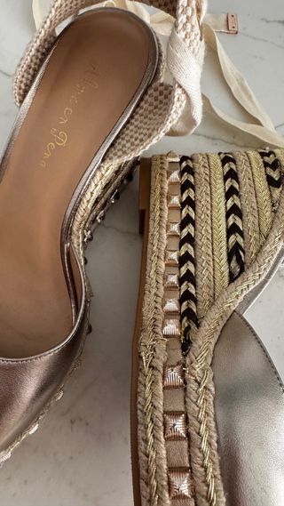 Alpargatas cuña Napa bronce. Talla real 39