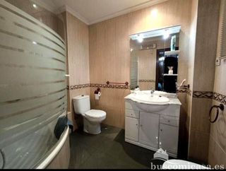 Piso en venta en Linares