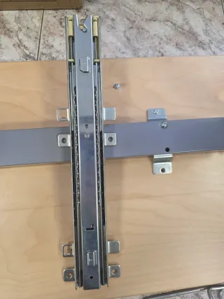 2 Guías para cajón nuevas