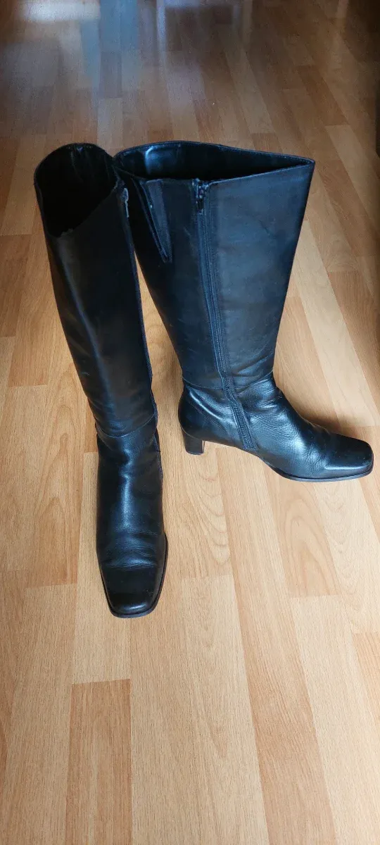 Botas de piel negras T40
