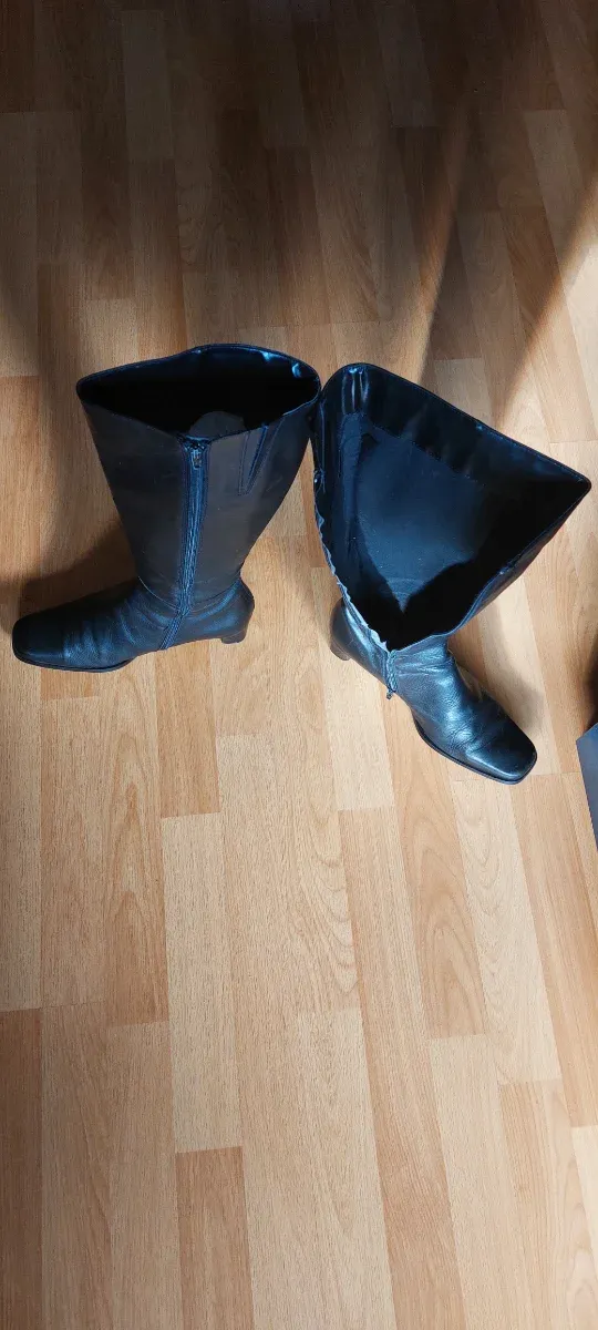 Botas de piel negras T40