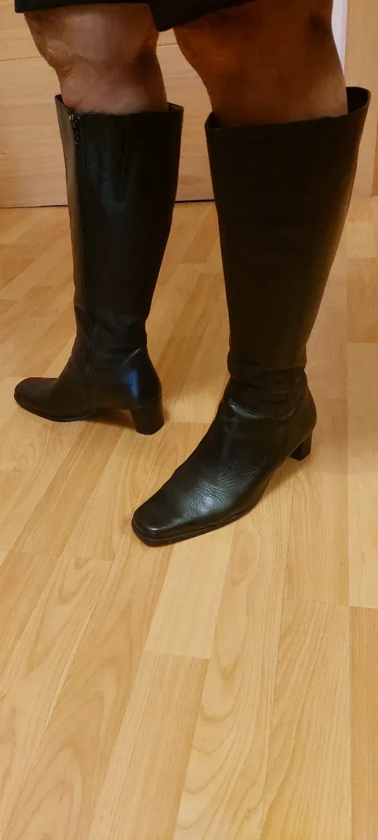 Botas de piel negras T40