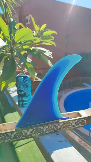 Quilla surf 9" azul