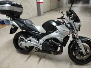Suzuki GSR 600 2008