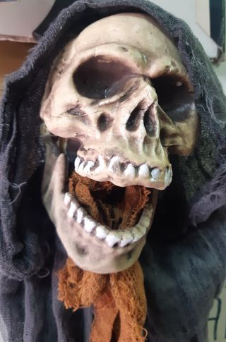 Adorno colgante calavera Halloween