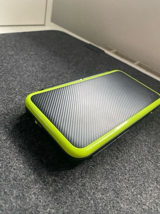 Nintendo 2DS XL + Mario Kart 7