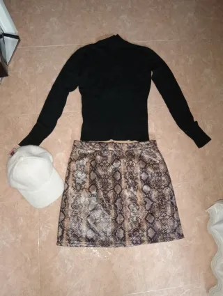 Conjunto Top Negro y Falda Animal Print