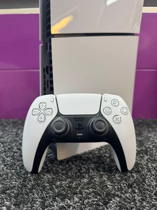 CONSOLA PS5 PLAY STATION 5 SLIM CON LECTOR Y MANDO