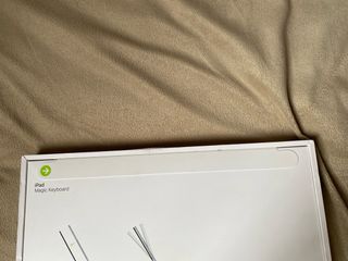 Teclado Apple Magic Keyboard Ipad Air 13” Nuevo