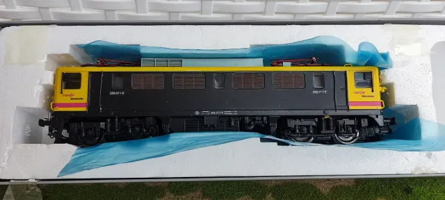 Locomotora Taxi Renfe 269