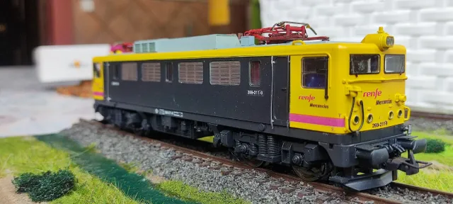 Locomotora Taxi Renfe 269