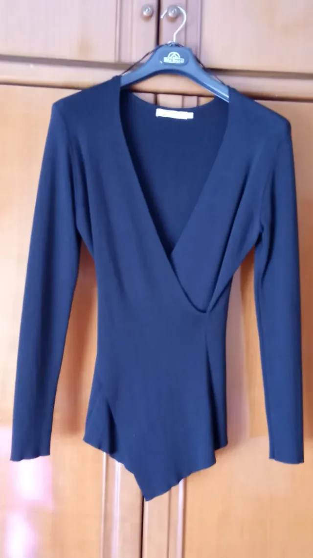 Jersey negro cruzado talla S