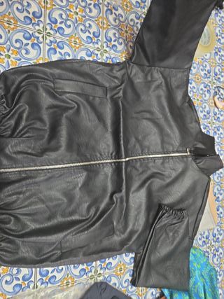 Giubbino ecopelle nero nuovo