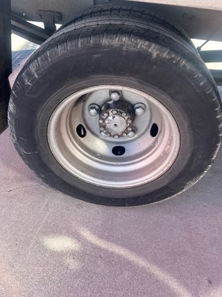Neumáticos 215/75 R16