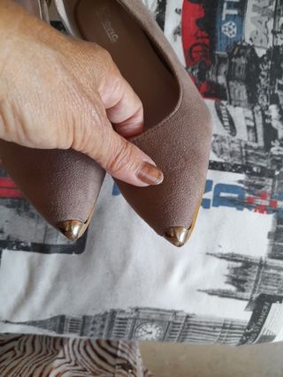 Zapatos de salón beig