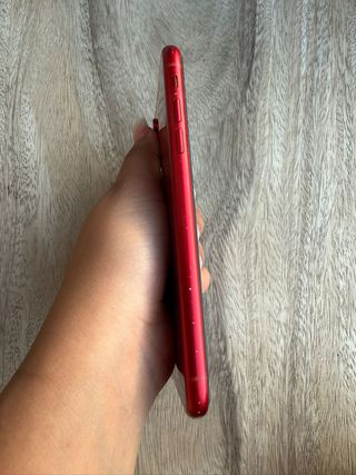 iPhone XR Rojo 64GB - 79% Batería