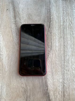 iPhone XR Rojo 64GB - 79% Batería