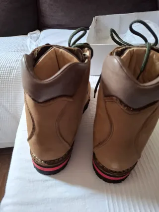 Botas Bestard Aneto Talla 42
Nuevas sin estrenar
