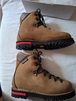 Botas Bestard Aneto Talla 42
Nuevas sin estrenar
