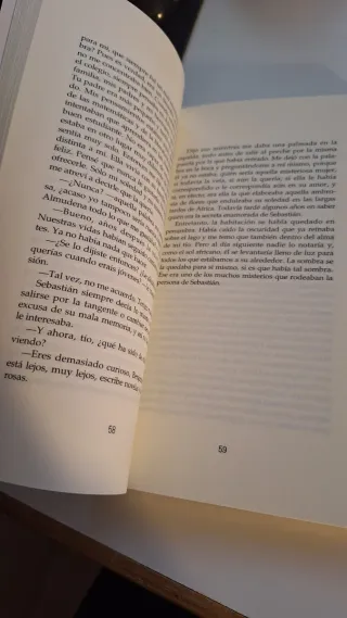 El medallón perdido (Espacio Abierto / Open Spa...