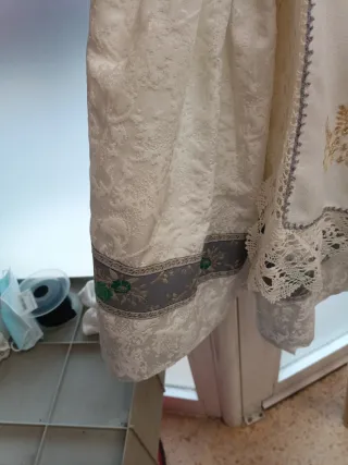 Falda Fallera Bordada Blanca y Dorada