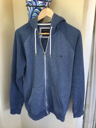 Chaqueta Quiksilver azul con cremallera