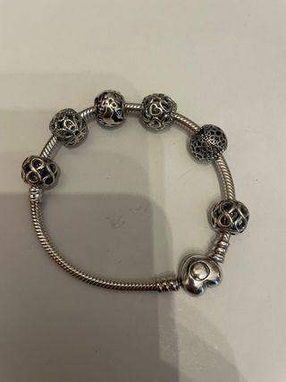 Bracciale Pandora con charm argento