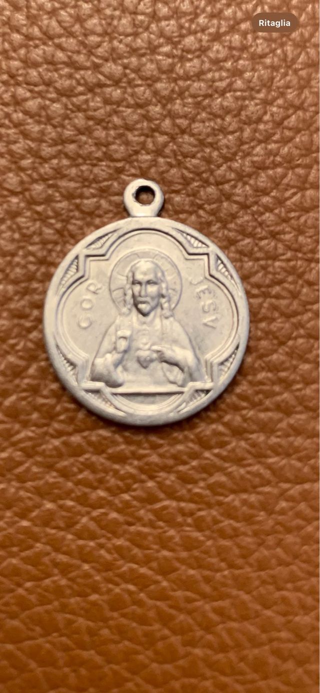 Rosario vintage madreperla con medaglie