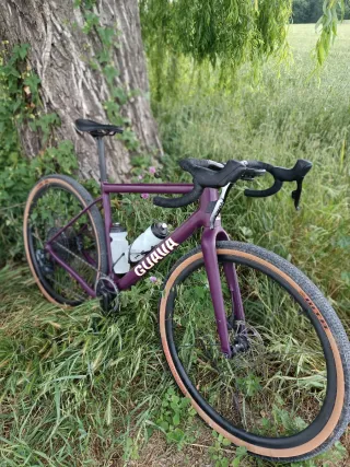 Bici Gravel  GUAVA spot Force 2023.
Talla M