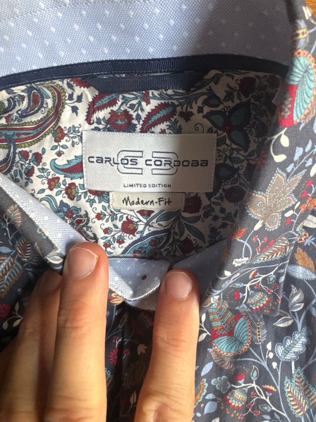 Camisa Carlos Córdoba flores nueva