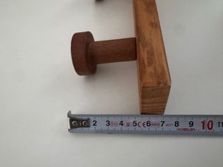 Appendiabiti in legno con 4 ganci per il fissaggio a parete