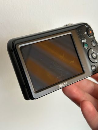 Nikon Coolpix L27 Fotocamera Digitale 16 megapixel