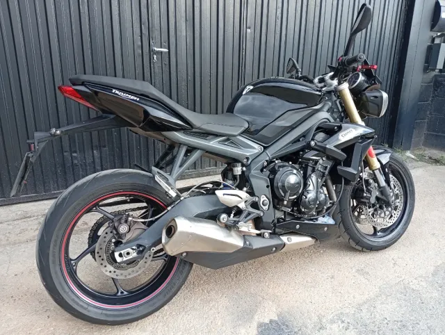 Triumph Street Triple 660 S A2