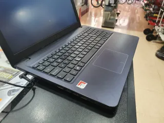 Portátil Asus AMD A9